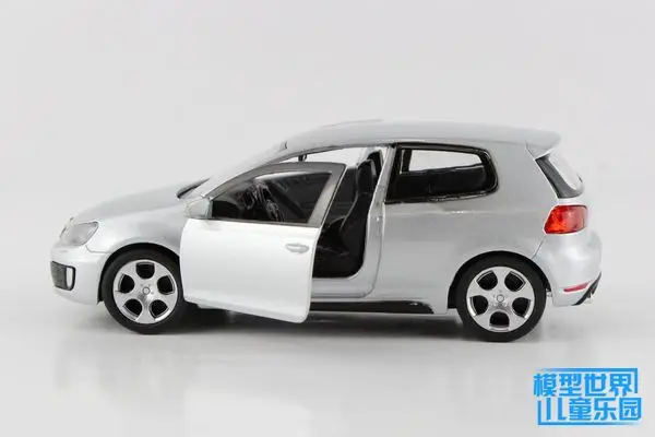 Free shipping silver Alloy model car toy 1:36 Volkswagen Golf double open the door back of |