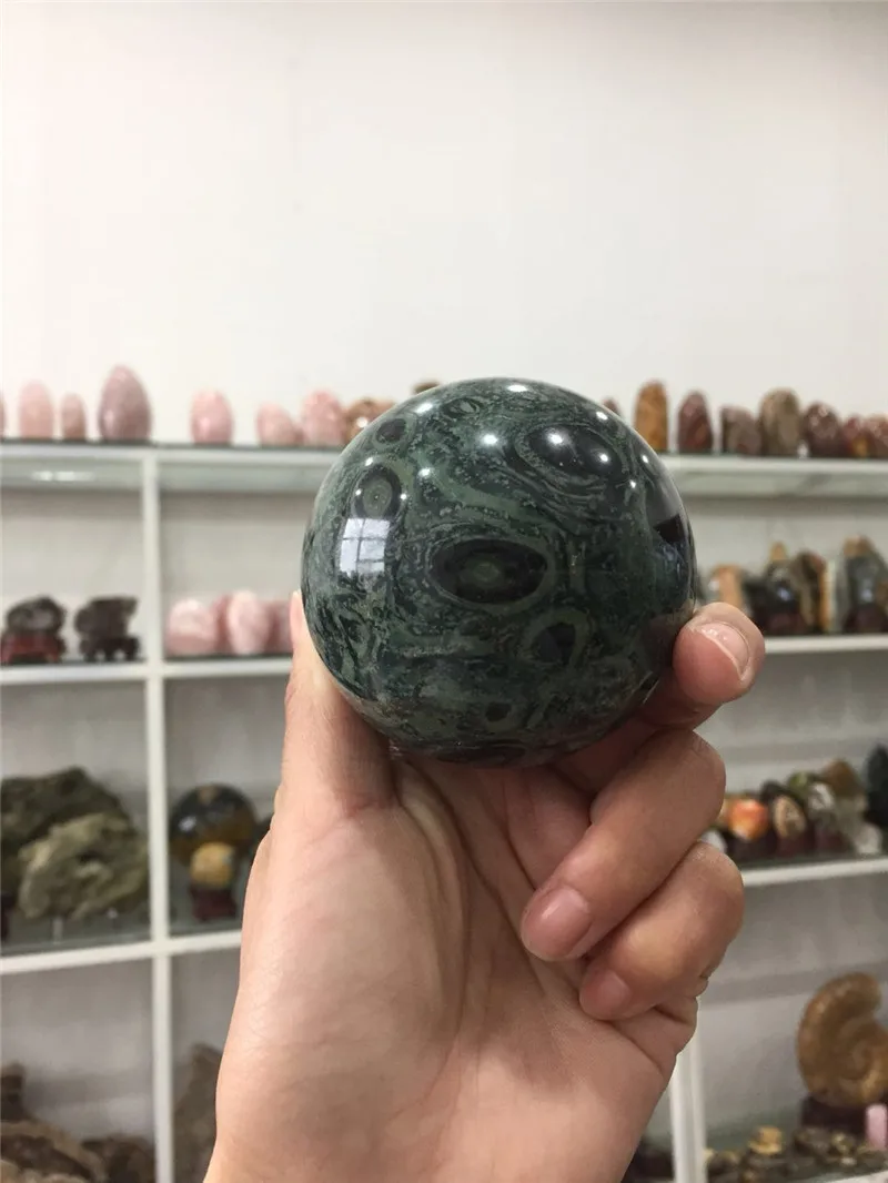 Дешевые природные павлиньи глаза Хрустальная полированная Сфера Madagascar crystal healing