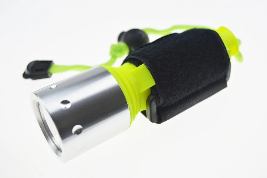 Flashlight 1 шт. светодиодный, водонепроницаемый, Электрический фонарь CREE T6, подводная лампа для дайвинга, желтый, один файл, фонарик для подводного плавания+ напульсники - Испускаемый цвет: Flashlight