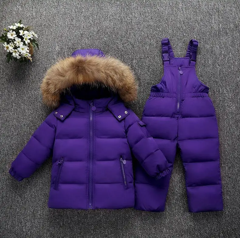 Purple Теплая зимняя куртка на утином пуху для детей-25 градусов штаны для маленьких мальчиков, пуховые куртки с большим мехом и капюшоном штаны на лямках для маленьких девочек - Цвет: Purple