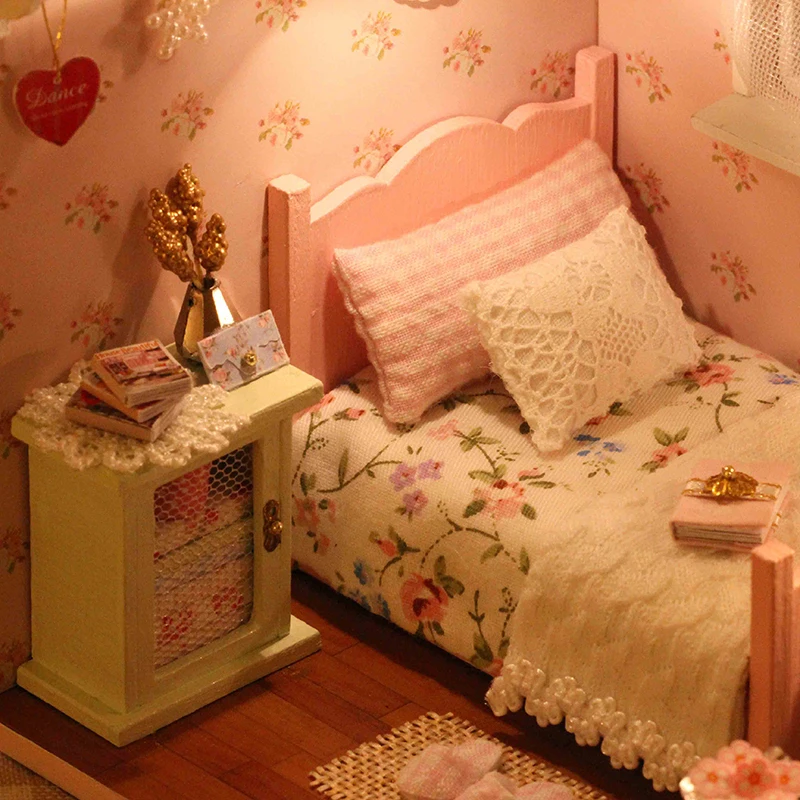 Cutebee сделай сам дом Миниатюрный с мебели светодиодный Музыка пылезащитный чехол модель строительные блоки игрушки для детей Каса де бонека