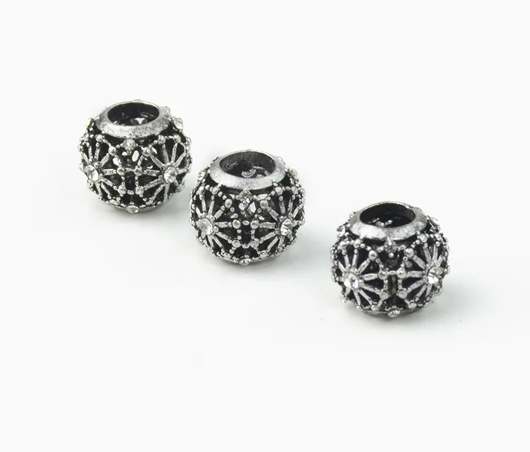 Классические ажурные браслеты и ожерелья из сплава с кристаллами в европейском