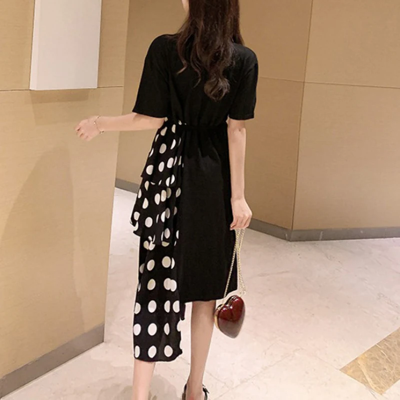 Черно-белое платье в горошек со вставками и поясом короткий рукав свободное
