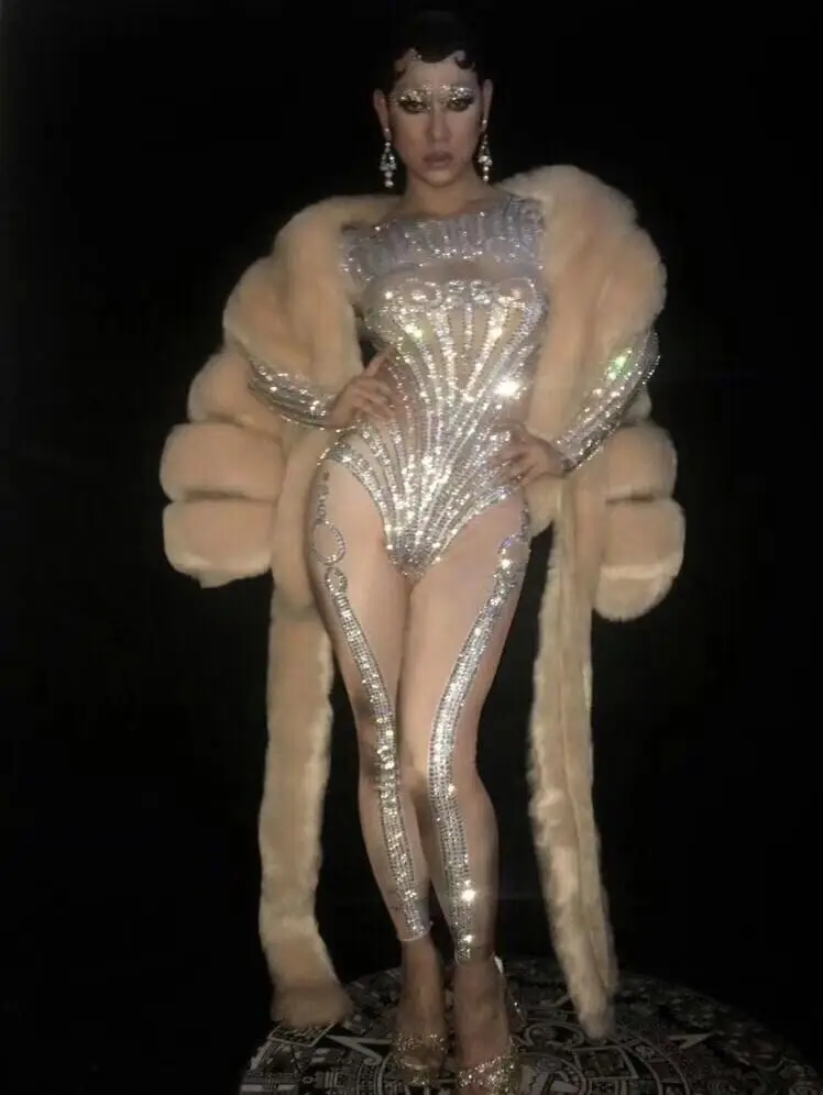 

Women Costume Custom Diamond Sparkling high-end Luxury Fur Jumpsuit Female Singer Female Dj Costume Party Celebration Birthday