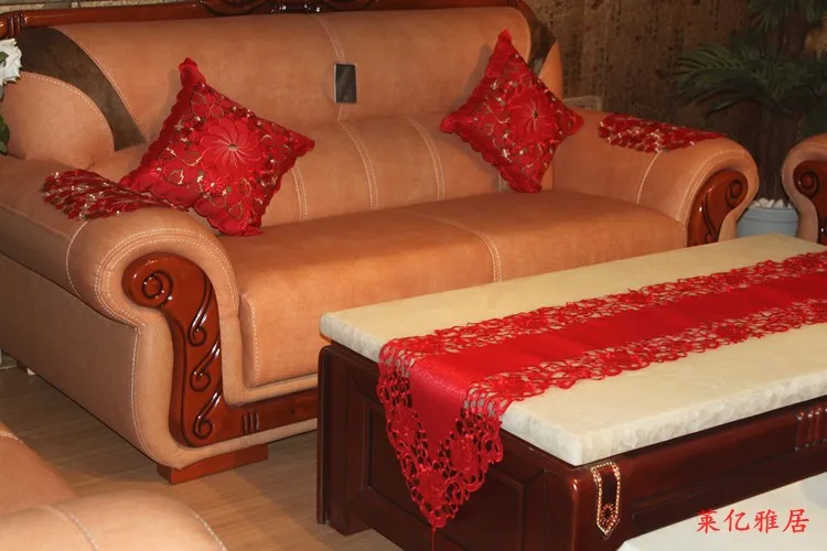 Круглая скатерть с отверстиями для umrella из полиэстера вышивкой сатина красная