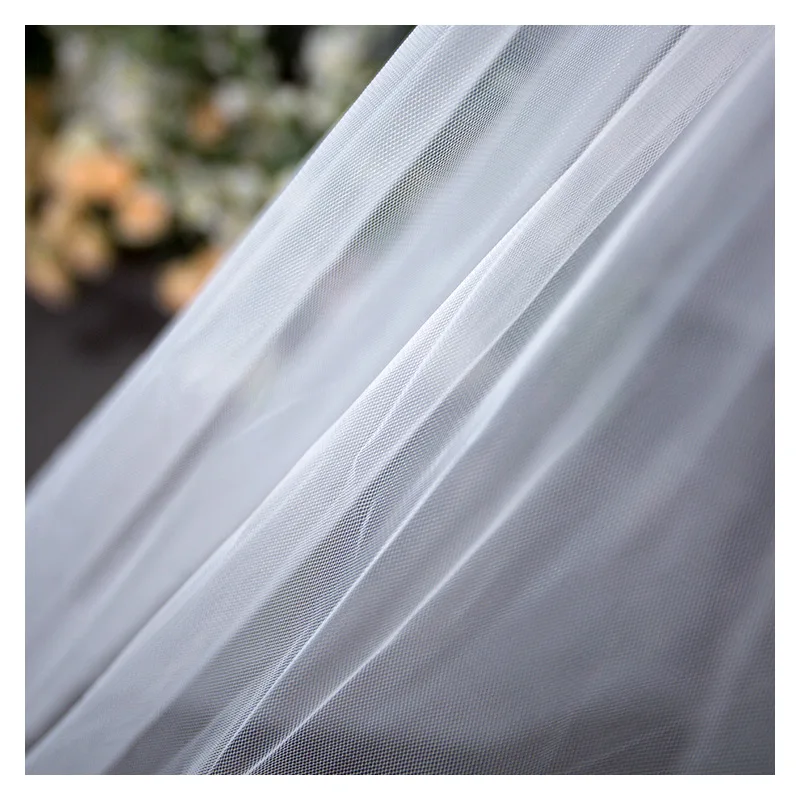 Свадебная фата с длинной кромкой 3 метра белая слоновая кость гребнем свадебные