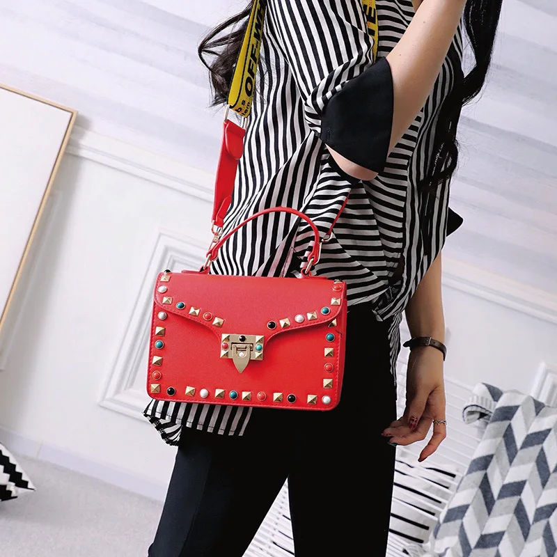Женские мини сумки заклепки алмазы женщины сумку дизайнер Crossbody сумка для женщин