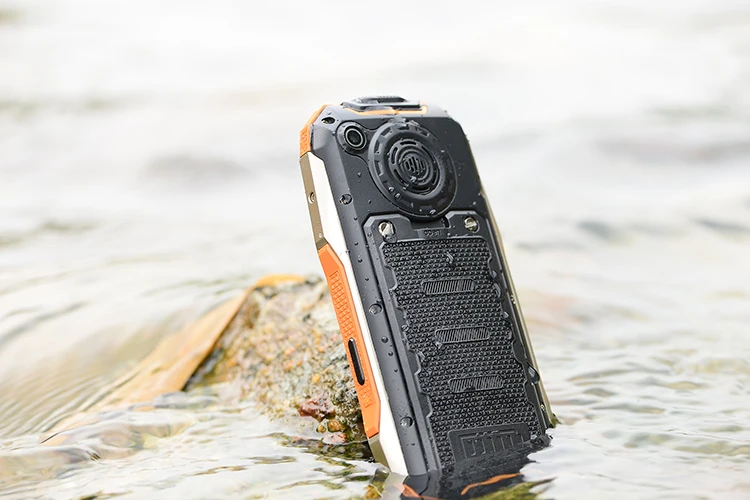 KUH T8 настоящий водонепроницаемый пыленепроницаемый ударопрочный IP67 прочный телефон Вибрация банк питания для мобильного телефона сотовый телефон рус письмо