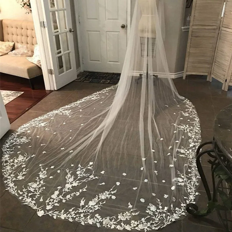 

New Real Image One-Layer Wedding Veil Ivory White Lace Applique Edge Bridal Cathedral Free Comb Accessories Custom Made Veil