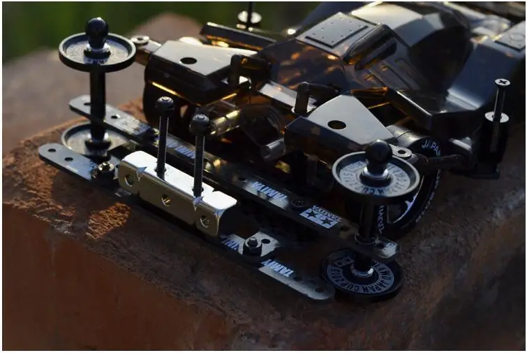 Бесплатная доставка чёрный прозрачный Tamiya Mini 4WD автомобильный FM шасси 19411 (не в