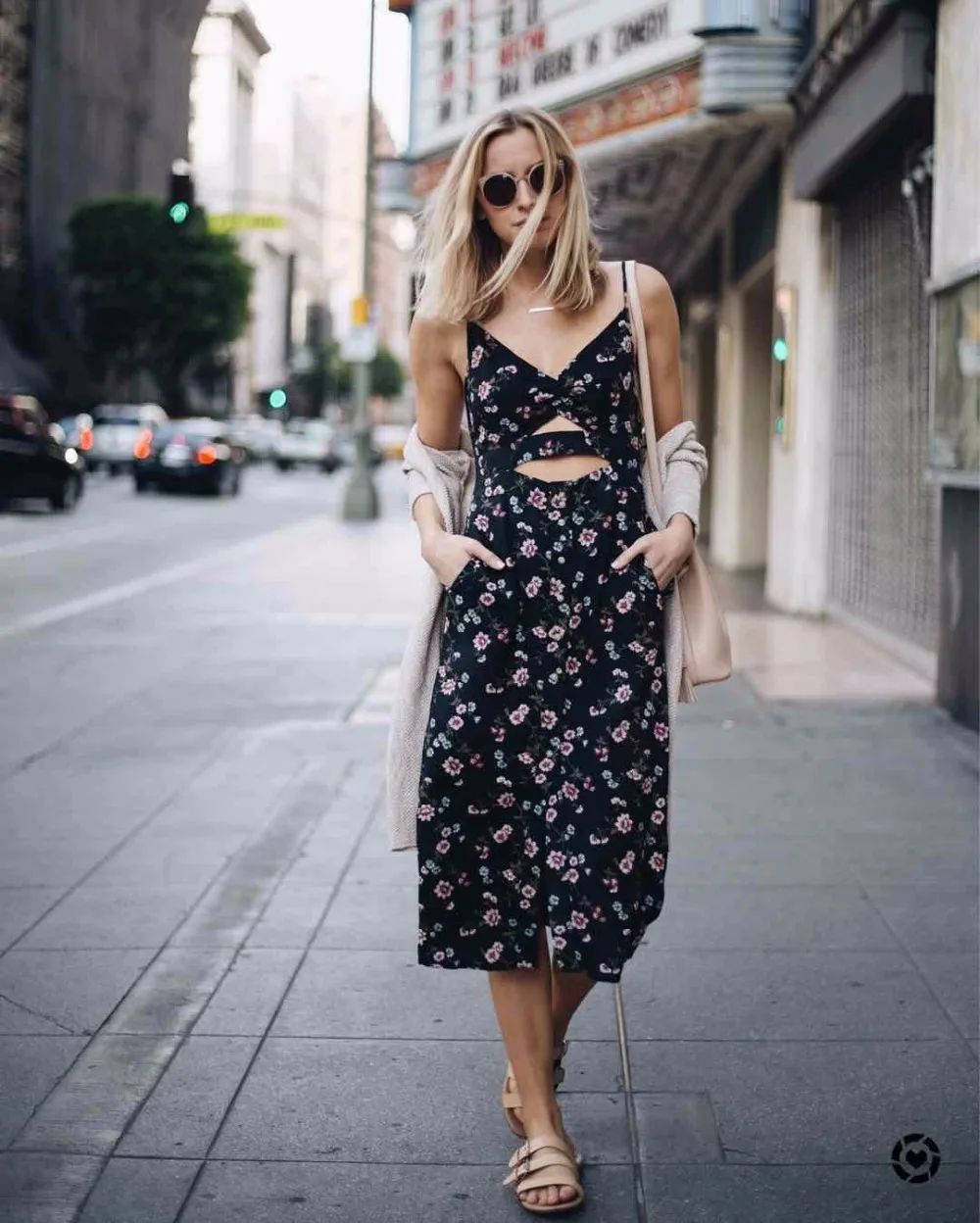 

Flymokoii Women Clothes Summer Spaghetti Strap V-Neck Dress Sleeveless Loose Casual Long Double Pockets Women Elegant Dress