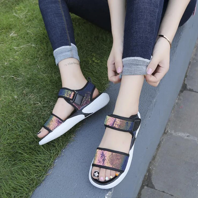 Модные женские летние сандалии Винтажная обувь на платформе с блестками