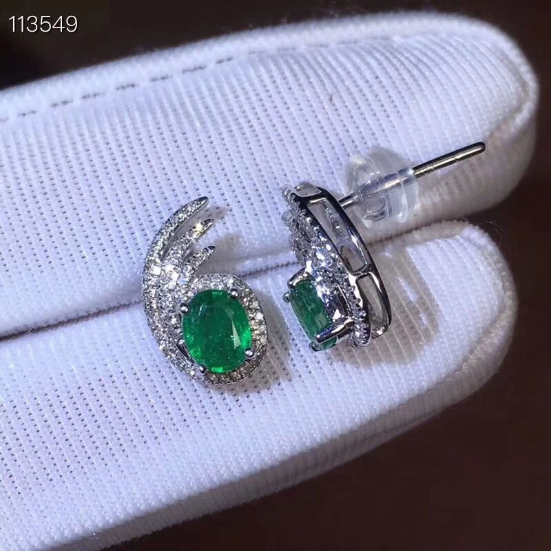 Женские серьги-гвоздики из серебра 925 пробы с натуральным зеленым изумрудом |