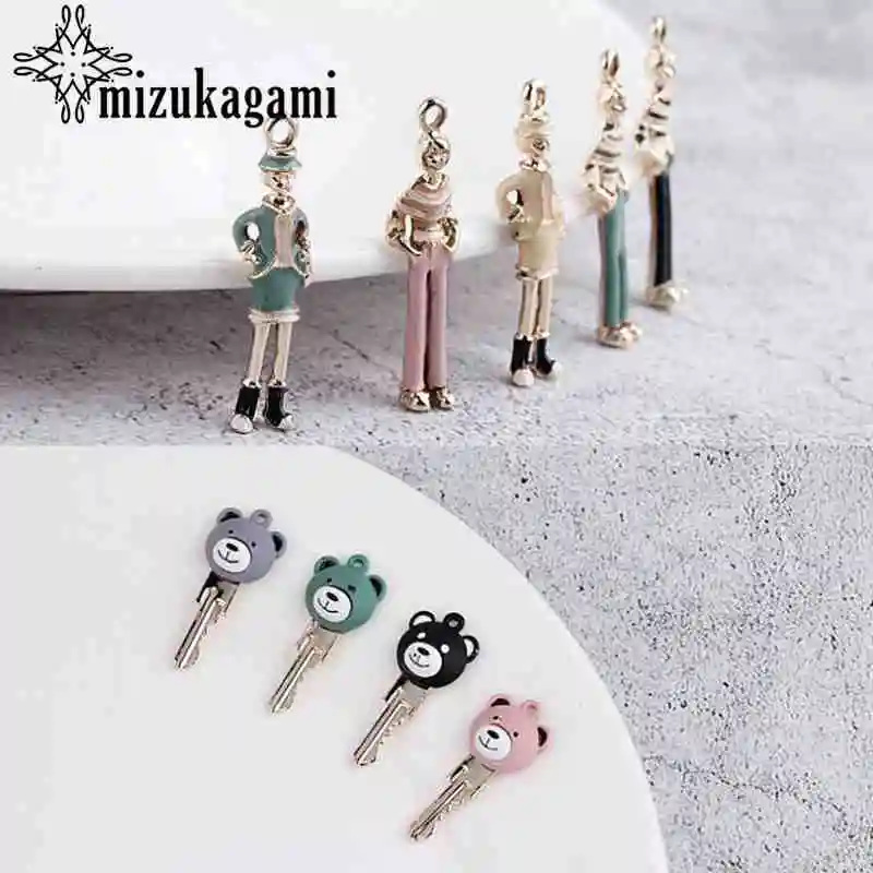 

Подвески из сплава в стиле ретро, резиновые цветные, Мультяшные медвежьи ключи, 10 шт./лот для «сделай сам», модные серьги, аксессуары для изго...