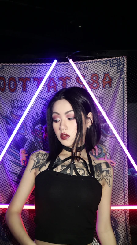 Новые женские топы летние новые брендовые готические панк ПУ с заклепками