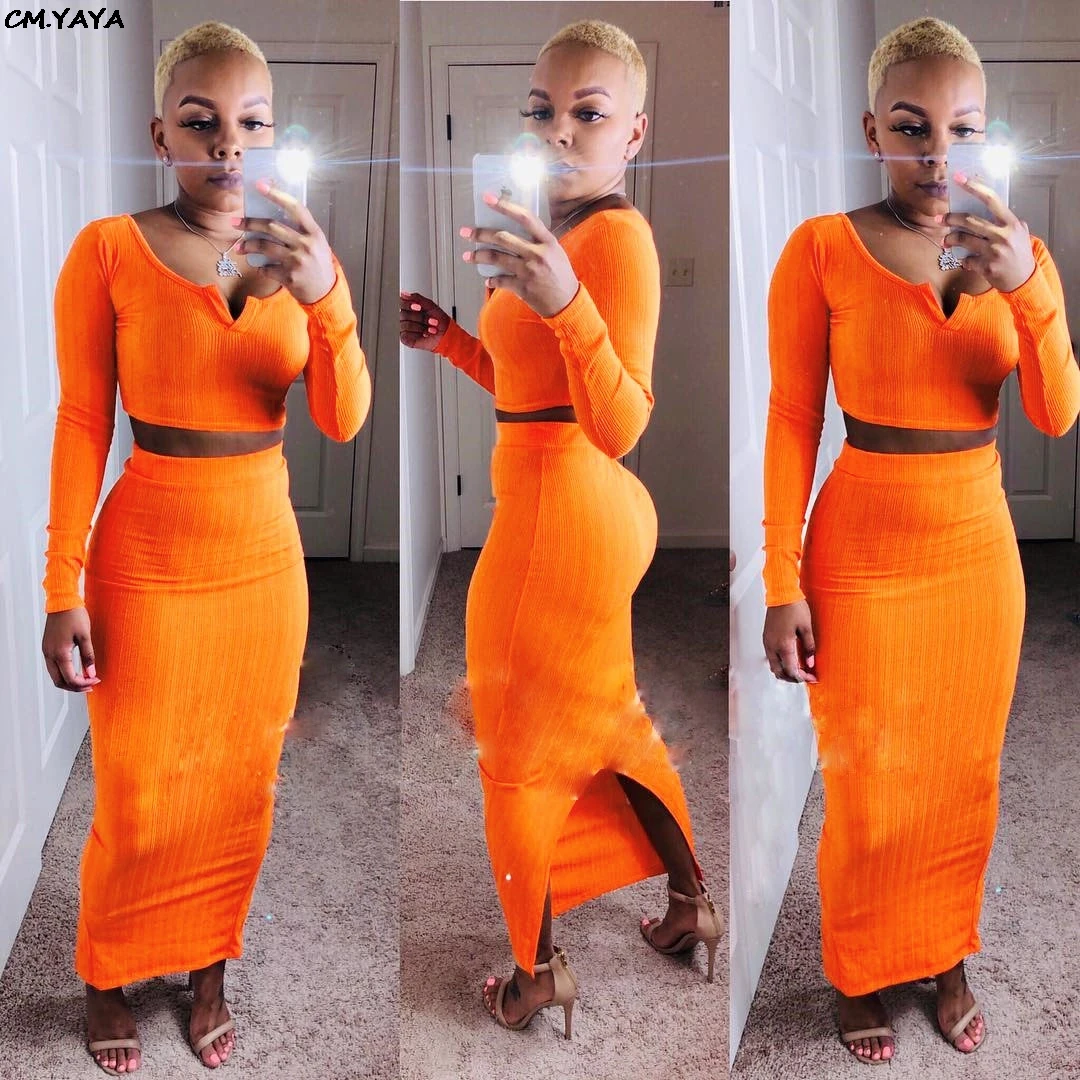 Женский ТРИКОТАЖНЫЙ УКОРОЧЕННЫЙ ТОП с длинным рукавом и разрезом сзади длинная