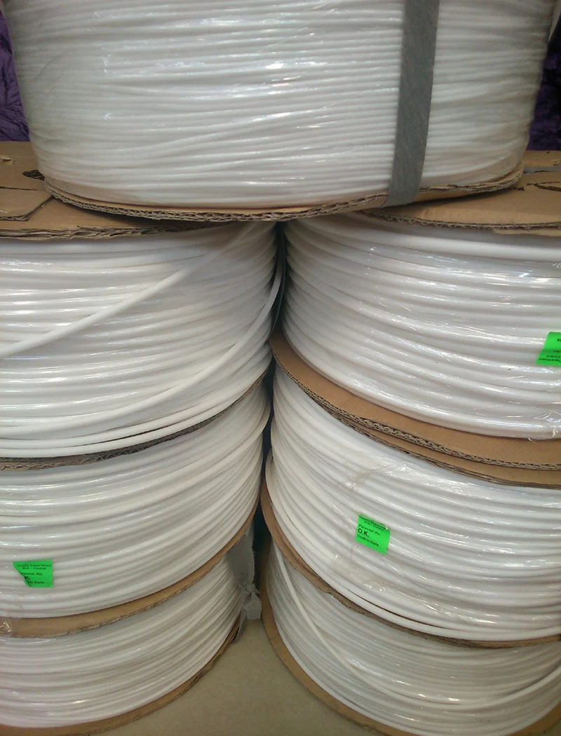 (Упаковка из 5 рулонов) 4 мм поли гибкие поролоновые шнуры белый трубопровод Лямки