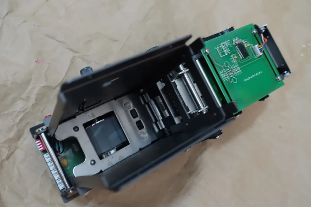 13,56 МГц ISO14443A/B RFID, Mifare диспенсер для карт и считыватель писатель сортировочный механизм для парковки/metro киоск машинная система