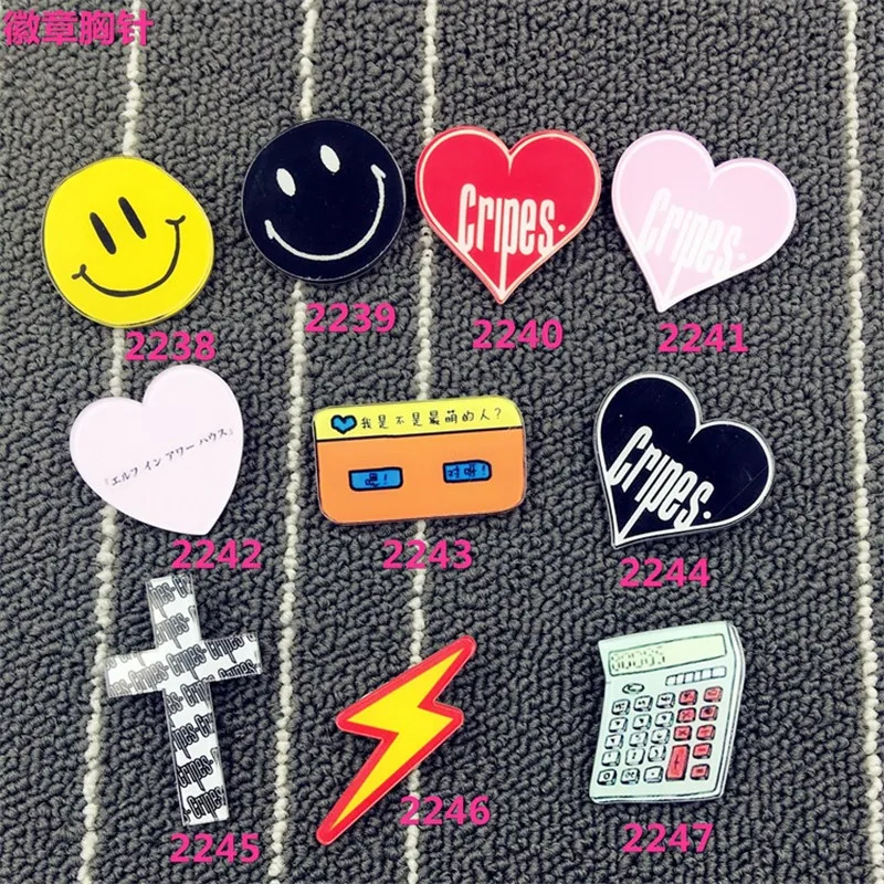 1 шт. мультфильм рок брошь череп значки на рюкзаке акриловые для одежды украшения