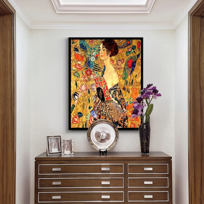 Раскраска по номерам женщина с фанатом Густава Климта абстрактная фигурка - Фото №1