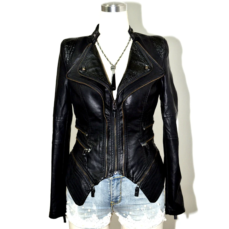 Женская кожаная куртка со змеиным принтом Черная байкерская из искусственной