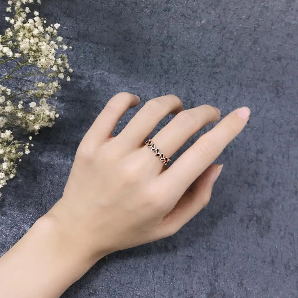 Каплевидные глазурованные ивовые листья кольца классические цвета розового
