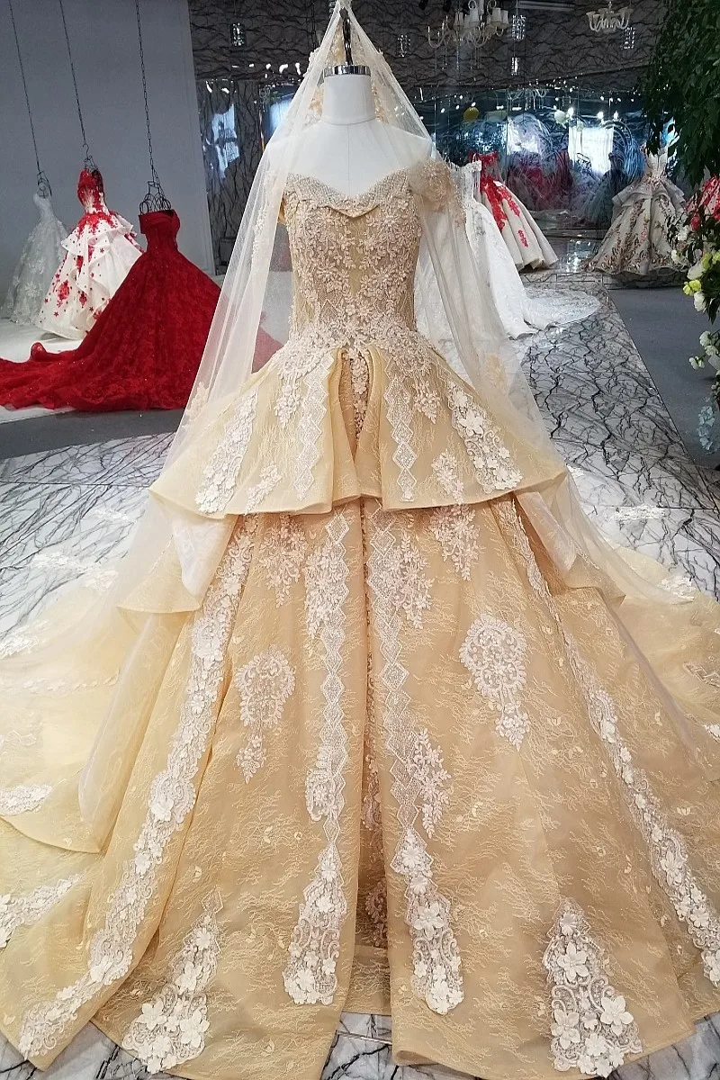 Новинка 2018 Роскошные свадебные платья с хвостом принцессы вырезом лодочкой