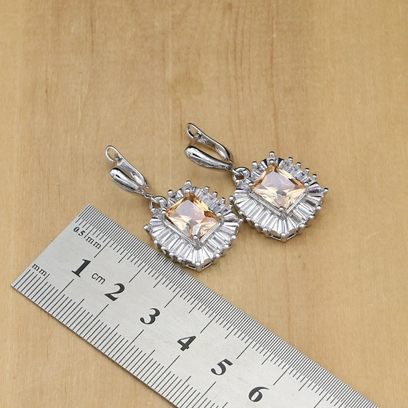 Набор украшений из серебра 925 пробы с натуральным шампанским кубическим