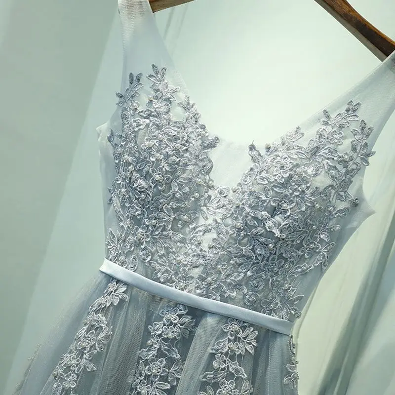 Женское вечернее платье с кружевной аппликацией длинное фатиновое v образным