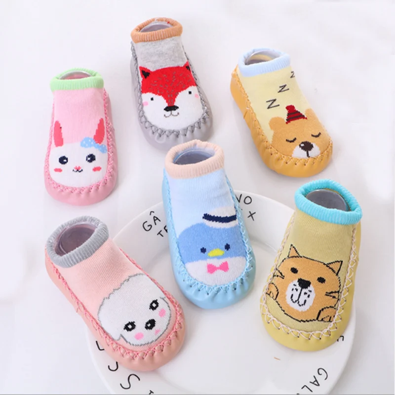 Обувь для новорожденных; носки для маленьких девочек; обувь для новорожденных; bebe; носки с мягкой подошвой; тапочки для маленьких мальчиков с изображением лисы и кролика