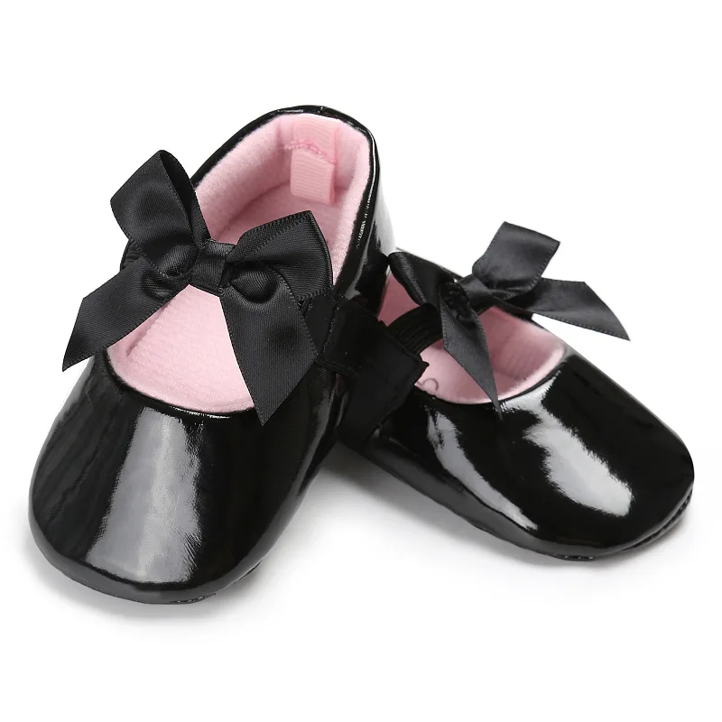 Горячая Распродажа детская обувь для новорожденных из лакированной кожи первых