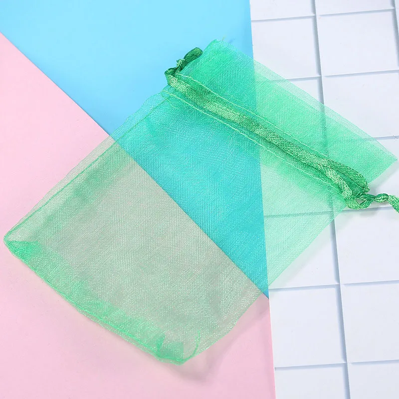 Green 50 шт. сумки из органзы 7x9 9x12 10x15 13x18 см упаковка ювелирных изделий сумки Свадебные украшения прозрачные сумки конфеты подарочные пакеты - Цвет: Green
