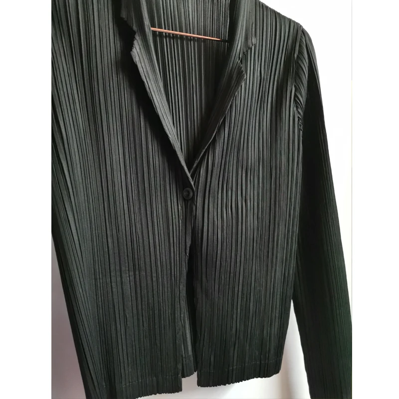 Changpleat весна осень женские короткие пальто куртка Miyak плиссированные модные однотонные с длинным рукавом тонкие на одной пуговице пальто кардиган C97