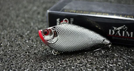 

VIB Vibration Fishing Lure Bait Electrogilding Perfect Light Fish Attraction Artificial Lures 1 Piece