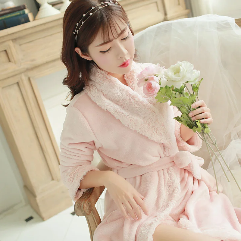 Женский халат зимний с длинным воротником мягкий теплый Коралловая бархатная