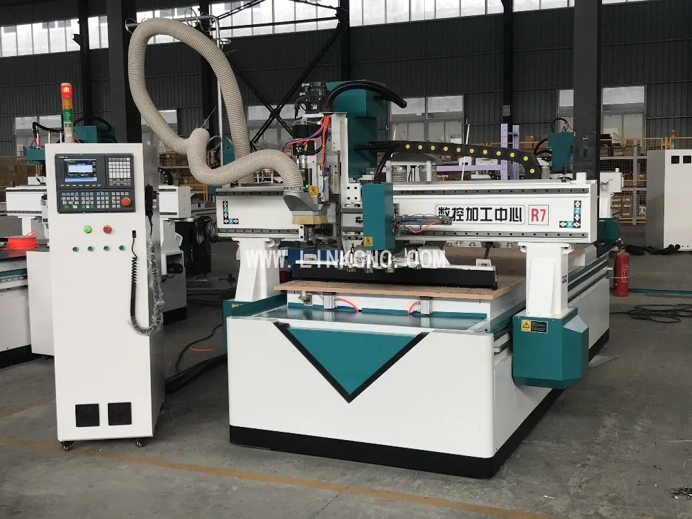 Конкурентоспособная цена atc дверь делая cnc маршрутизатор машина с