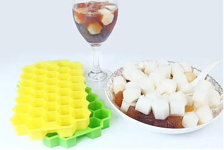 Honeycomb Shape Ice with Cover 37 Cubes Ice Tray Mold Storage Containers ice tray mold Kitchen Accessories GYH