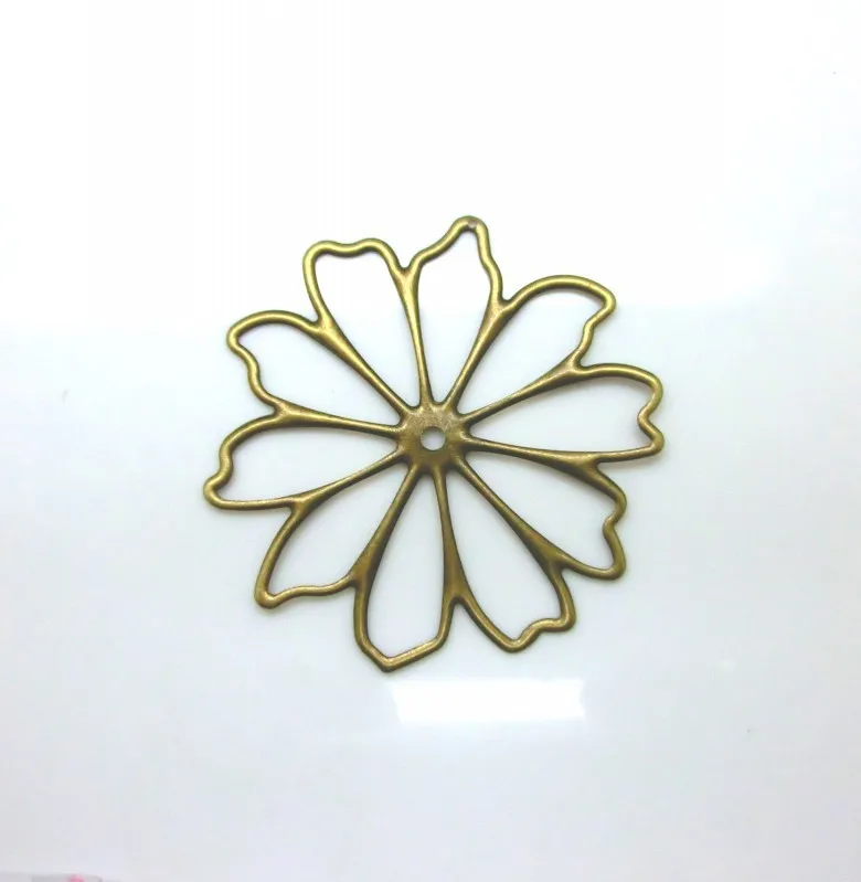 Бесплатная искусственная бронзовая филигранная оболочка соединители для цветов