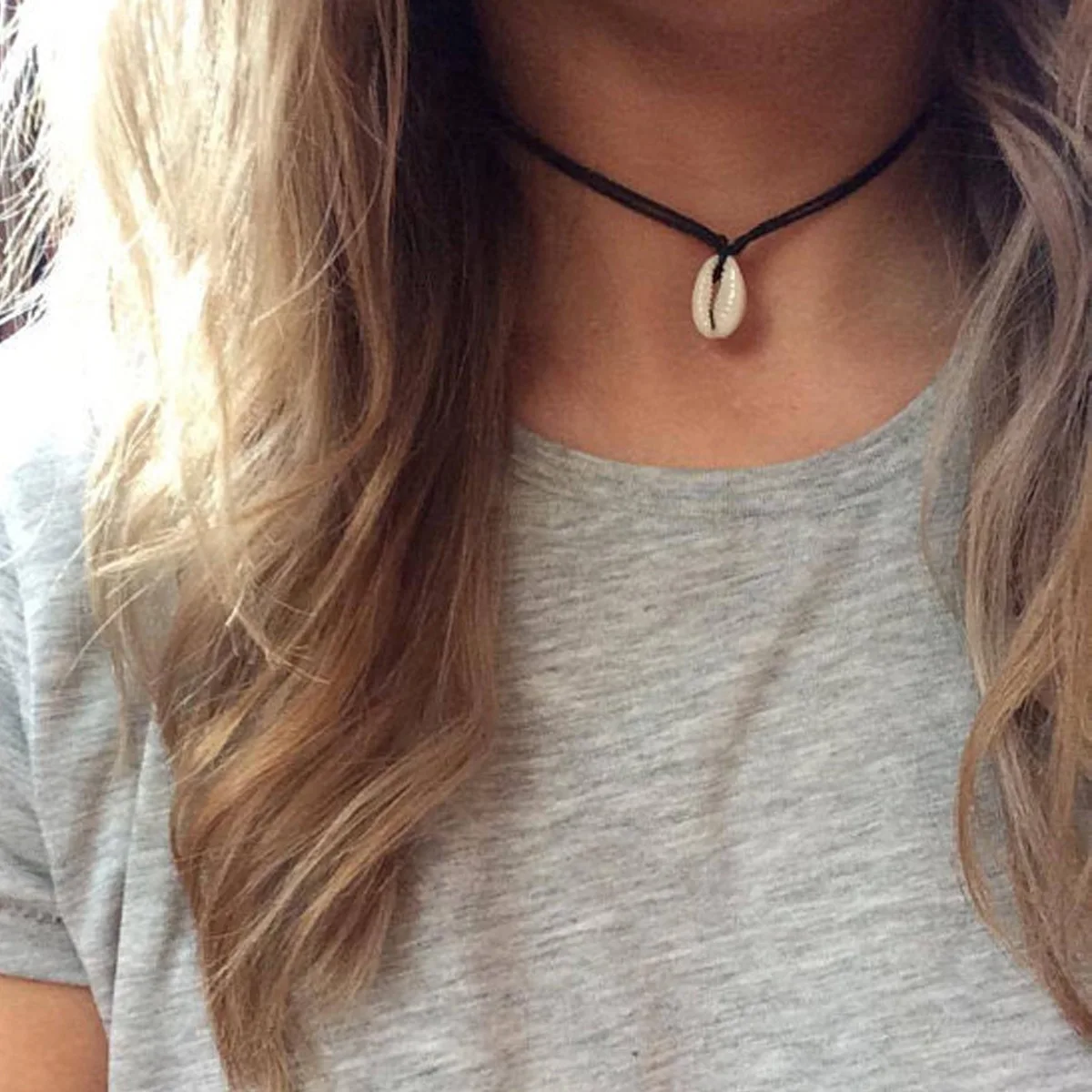 

Fashion Shell Pendant Necklaces for Women Bohemian Black Rope Chain Adjustable Clavicle Choker Chain Necklace Jewelry