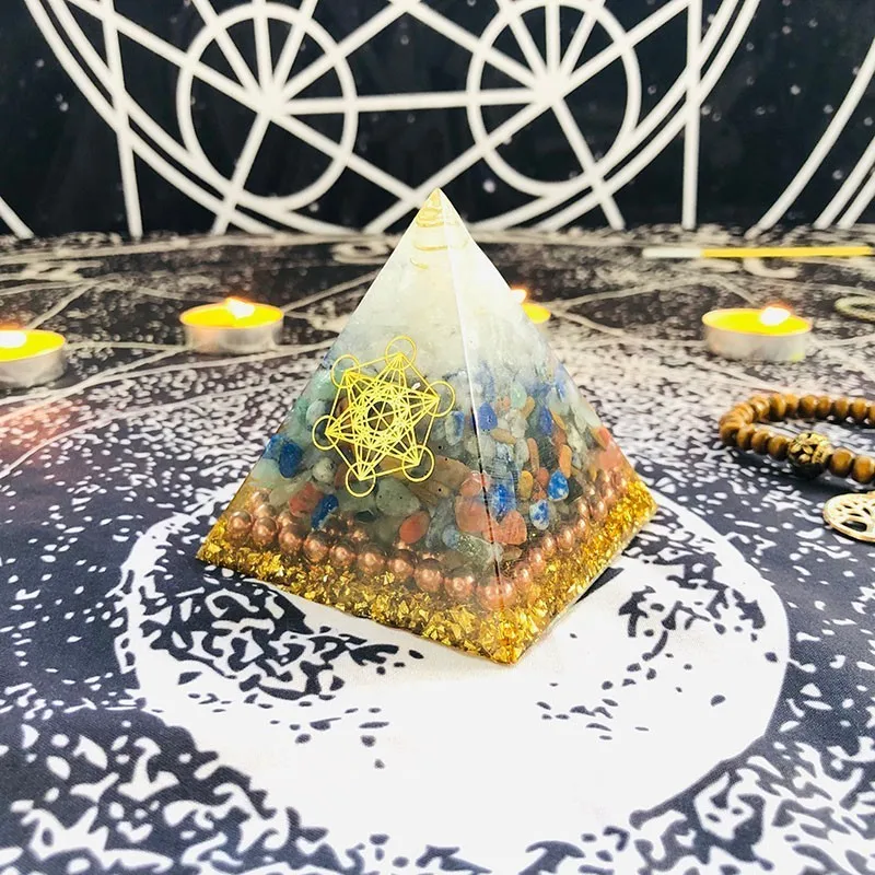 AURAREIKI Orgonite Pyramid Raziel Sahasrara Chakra Natural White Crystal Color Crystal Resin Pyramid Crafts Symbolizes Beautiful