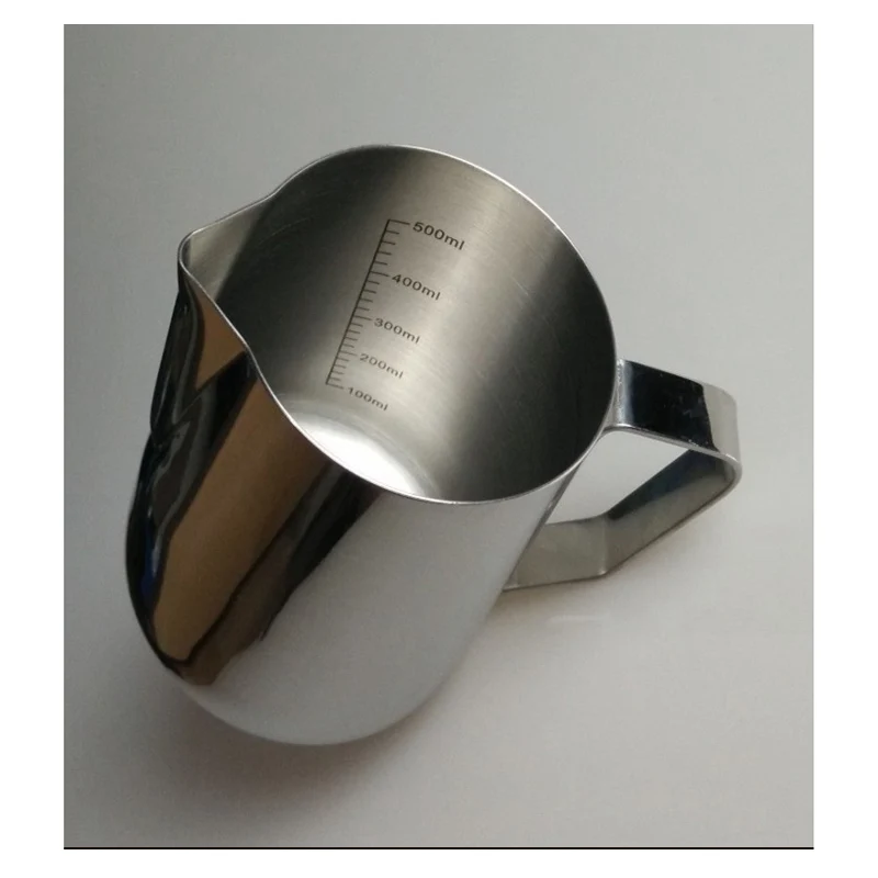 Утолщенные нержавеющая сталь поясом окончил с градуированной латте и чашка