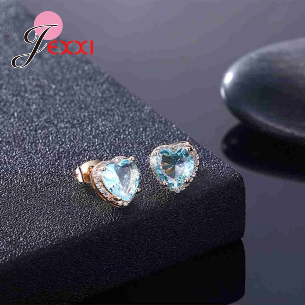 Элегантные и очаровательные разноцветные стразы с кристаллами в форме сердца