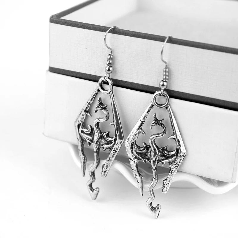 MQCHUN ювелирные изделия из игры старшие свитки V Skyrim Серьги Серебряные ромб Дракон
