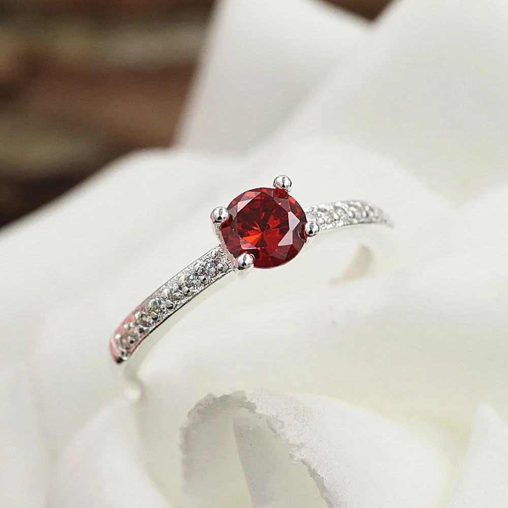 Женское кольцо с микро инкрустацией из стерлингового серебра 925 пробы