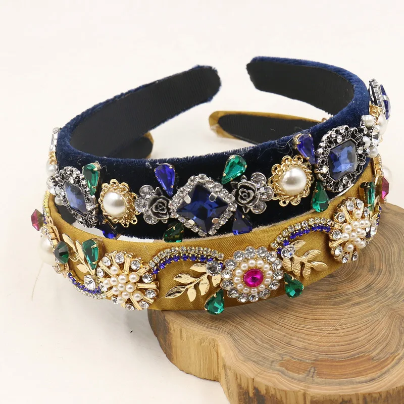 2017 тренд роскошный бархатный ободок для волос в стиле барокко с кристаллами и
