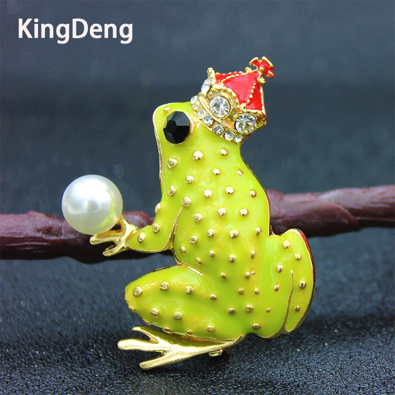 KingDeng Лягушки Броши Для Женщин Аксессуары Жемчужная Эмаль Pin Животных Отворотом