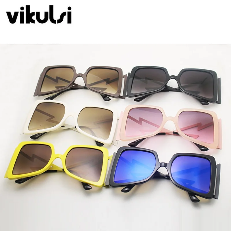 

Brand Designer Unisex Oversized Square Sunglasses Women Metal Big Legs Trend Sun Glasses Shades For Female Gothic Sunglass Men
