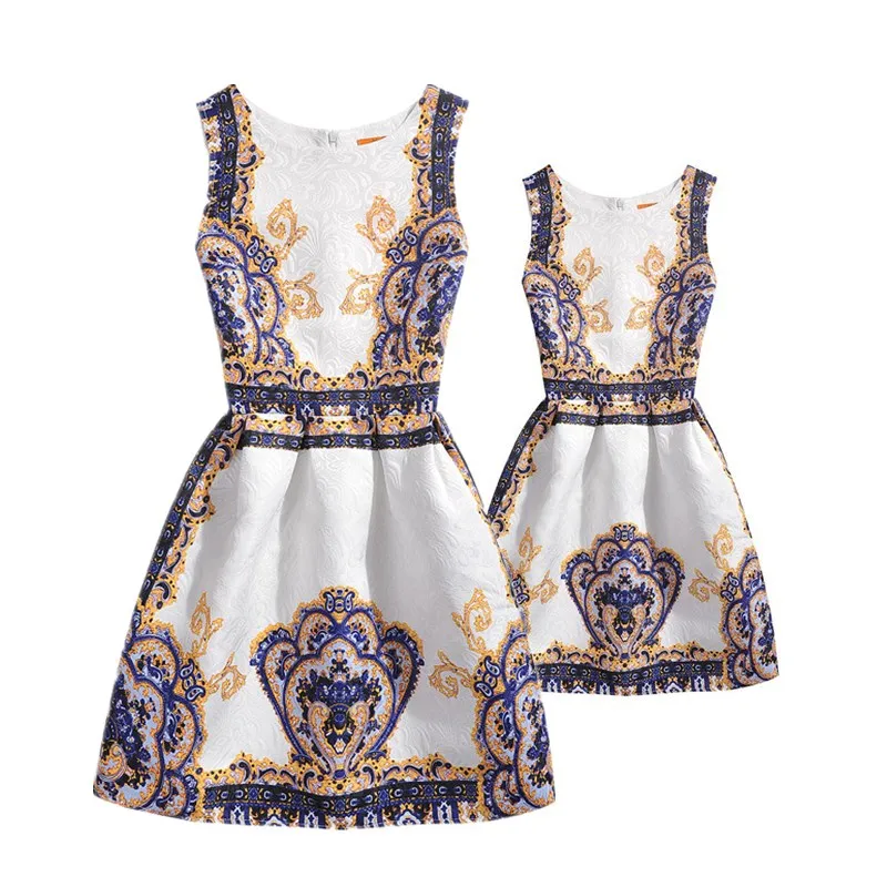 

Family Clothing Mother Baughter Dresses Matching Outfits Printing mom and daughter dress mae e filha mommy and me Girls clothes