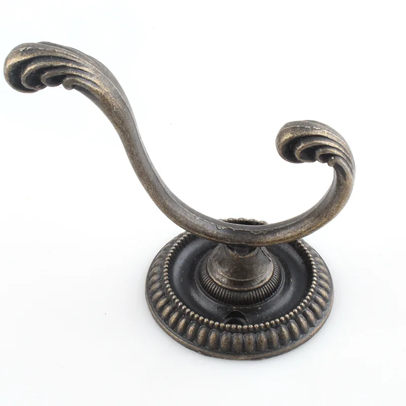 

1PC Restoring Ancient Ways Wrought Iron Act Hooks The Role Offing Pegged Clothes Drying Rack Wall Decor Iron Clothes Hanger