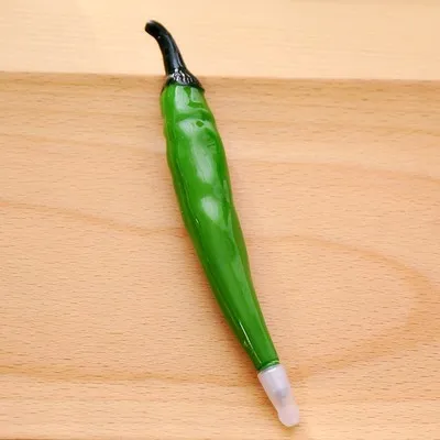 Green pepper 1 шт. Новинка фрукты овощи шариковая ручка в форме цветка ручка яблоко банан МАГНИТ ручка канцелярские принадлежности canetas материал escolar школьные принадлежности - Цвет: Green pepper